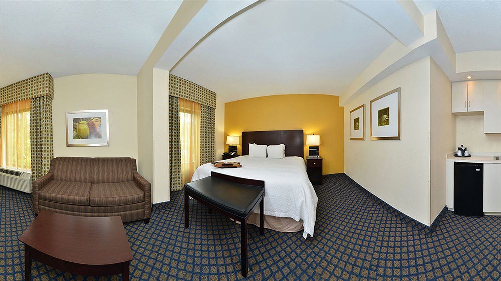 Hampton Inn Petersburg-Fort Gregg Adams Exteriör bild